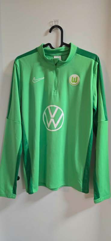 Nike æfingapeysa (Wolfsburg)