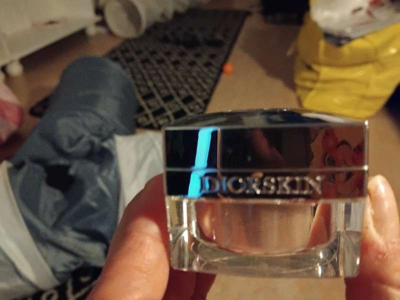DIORSKIN 3/4 EFTIR NR030