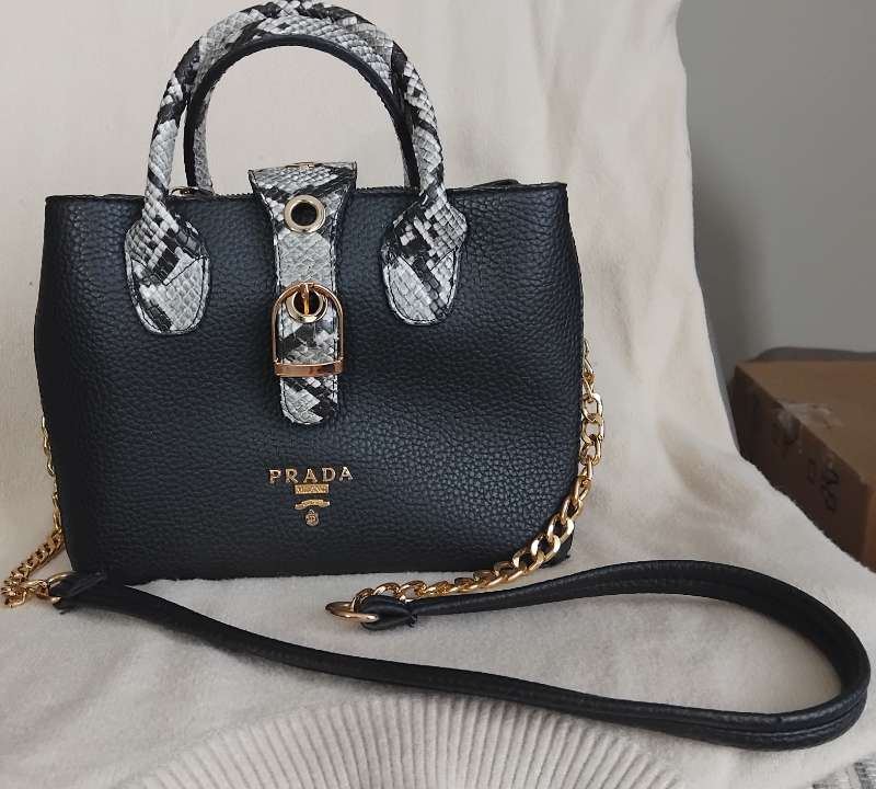 PRADA Flott eftirlíking