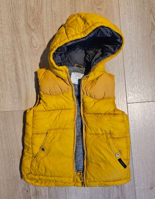 Zara gult vesti