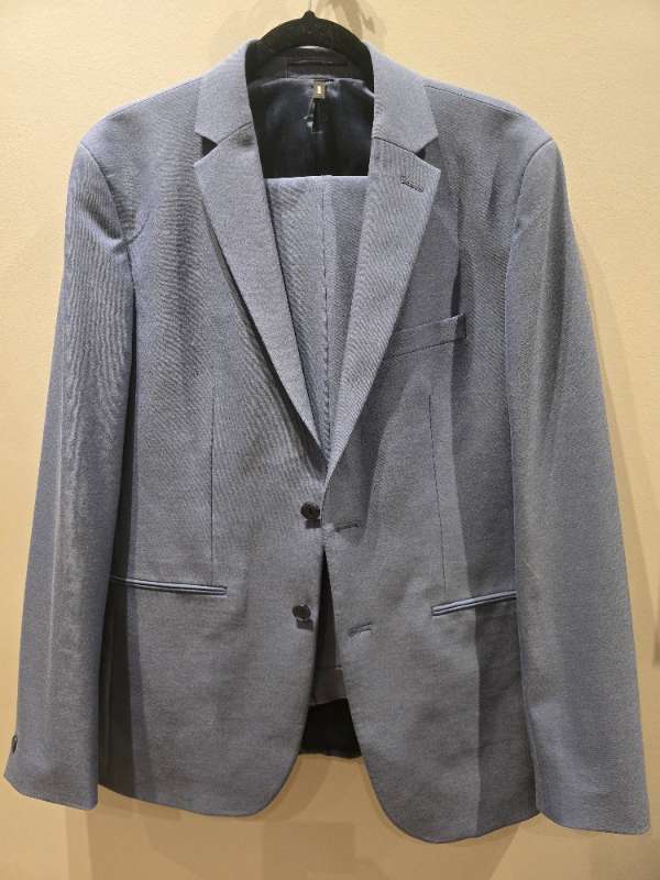 Sumarleg ljósblá jakkaföt, slim fit, frá Selected
