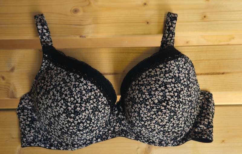 brjóstarhaldari blóma