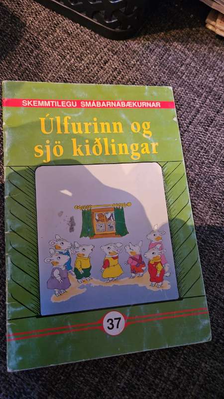 Bók Úlfurinn og 7 kiðlingar