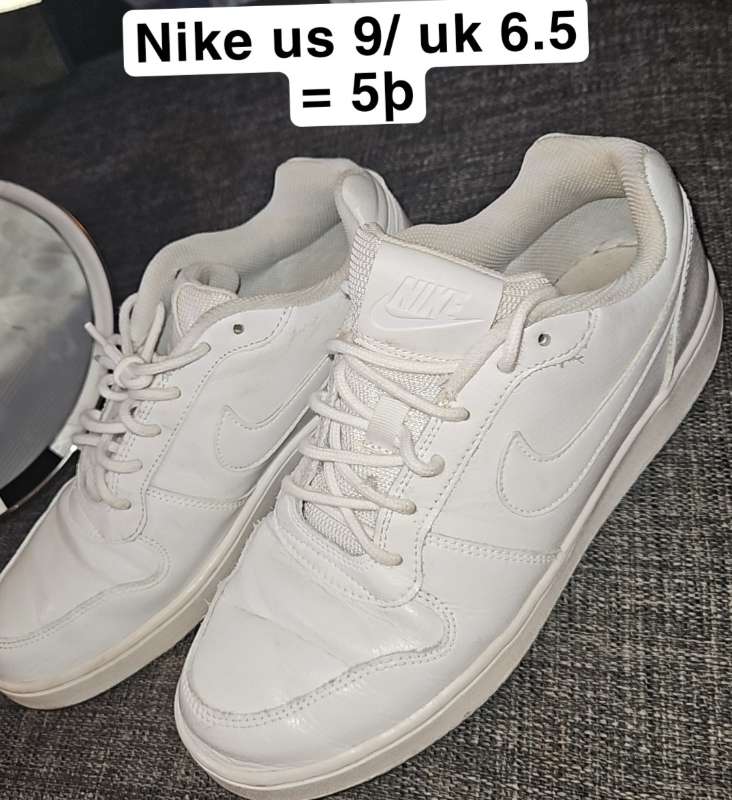 Nike hvitir us 9/ uk 6.5