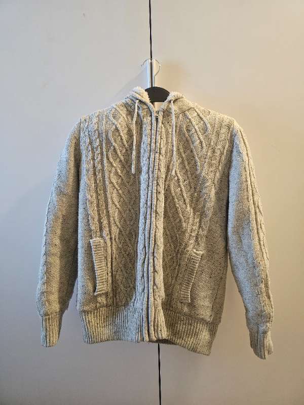 Primark lóðfóðrúð peysa