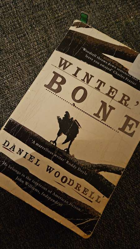 Winters bone bók