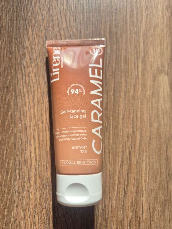 Self tanning andlits gel