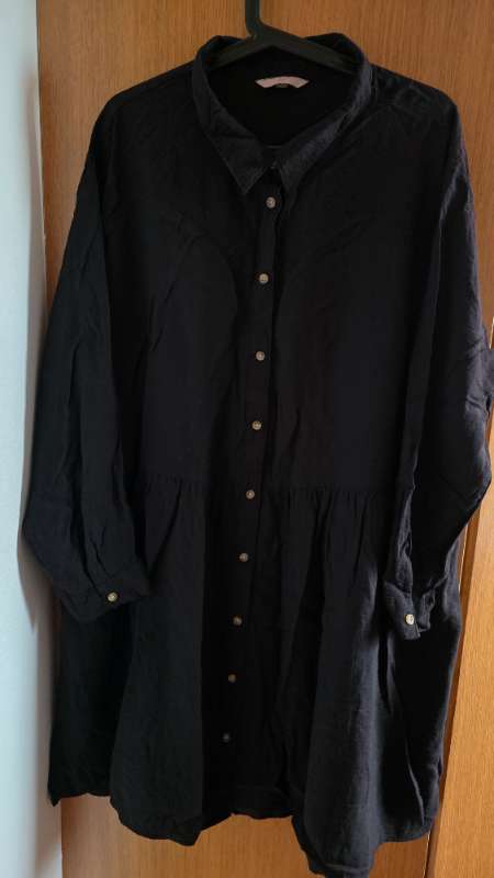 H&M svartur kjóll