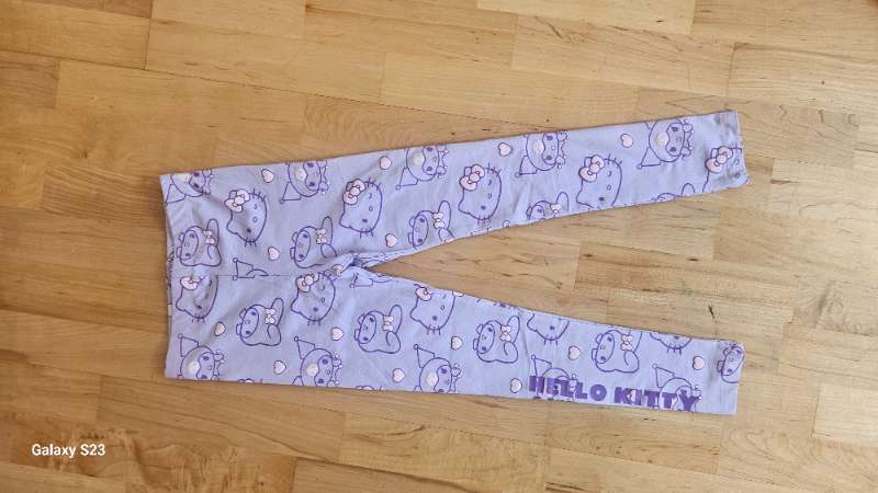 Hello Kitty leggings