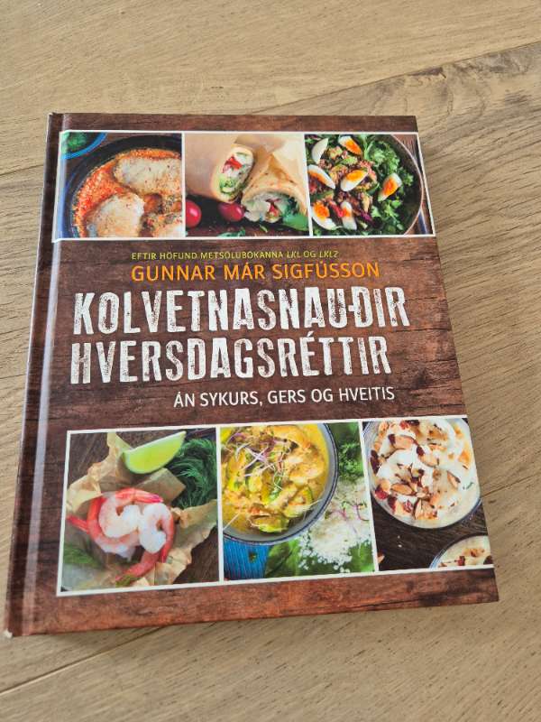 Kolvetnasbauðir réttir bok