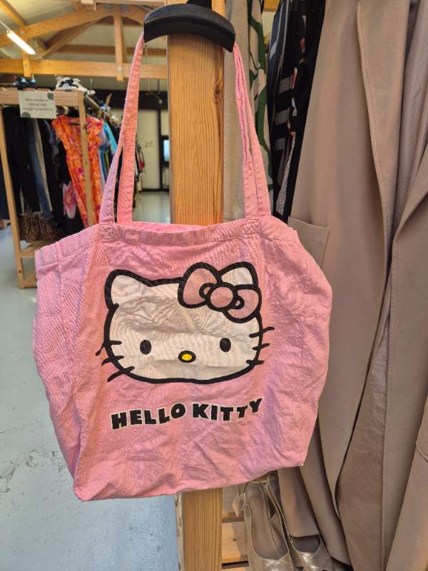 Taska hello kitty lítill blettur