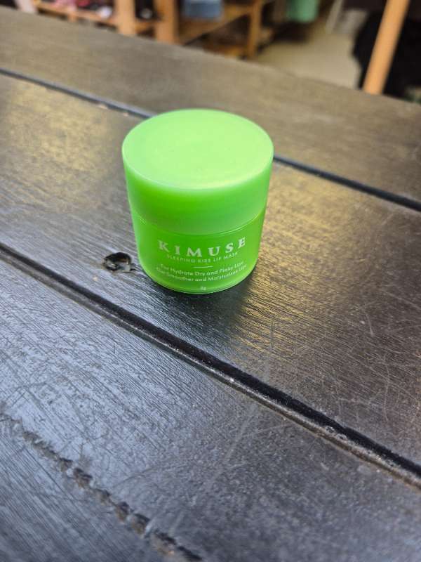 Lip mask