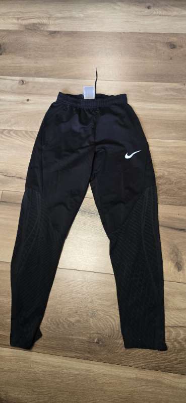 Nike æfingabuxur