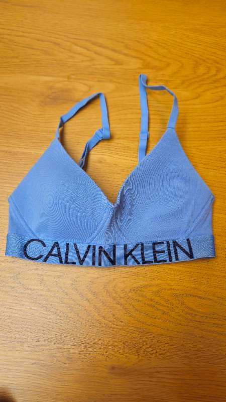 Calvin Klein toppur ljósblár