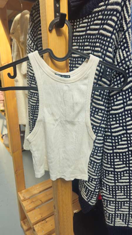 Crop top hvítur zara