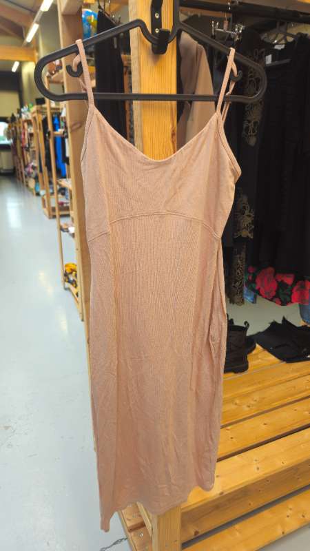 Asos hlýrakjóll beige