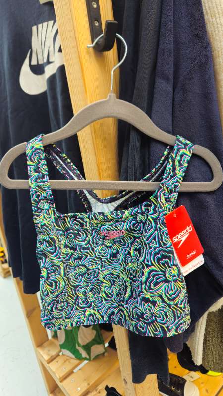 Nike sundtoppur barna nýr neon