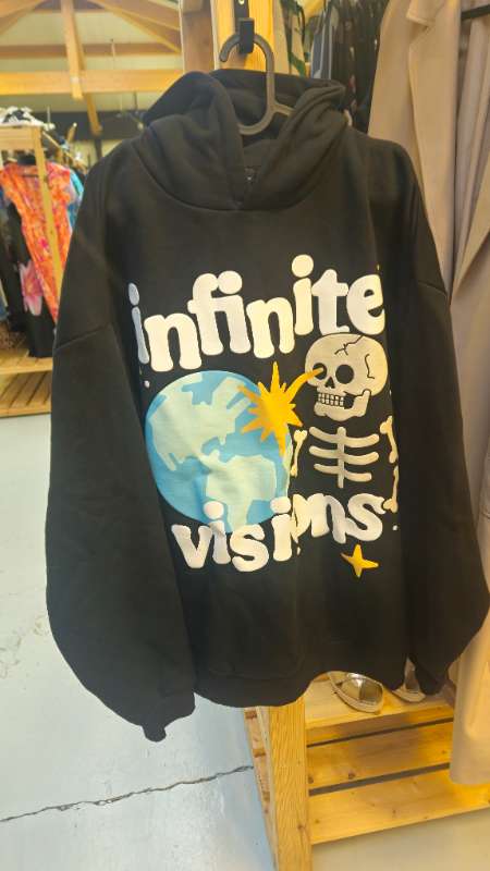 Infinity hettupeysa
