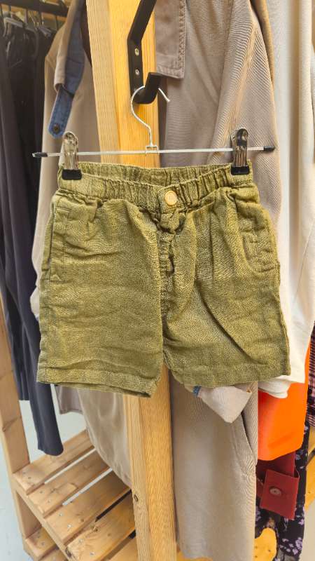 Zara hör stuttbuxur