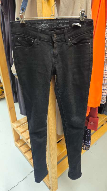Levi's buxur svartar