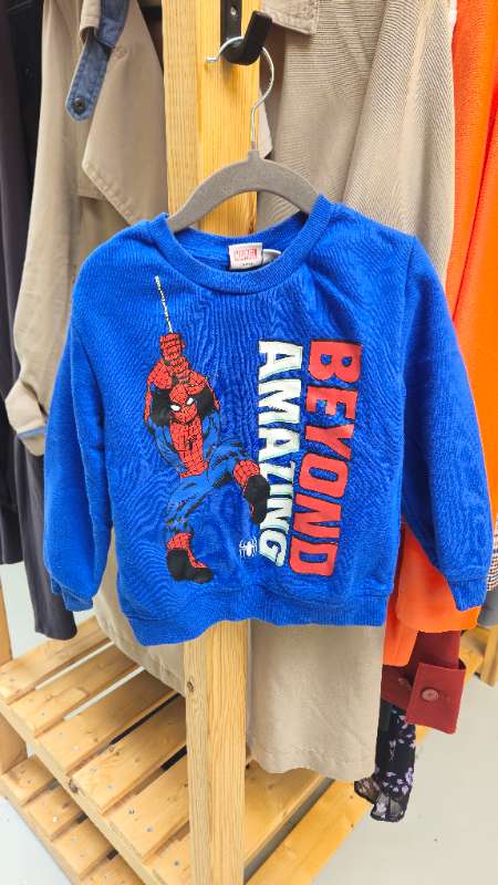 Spiderman peysa
