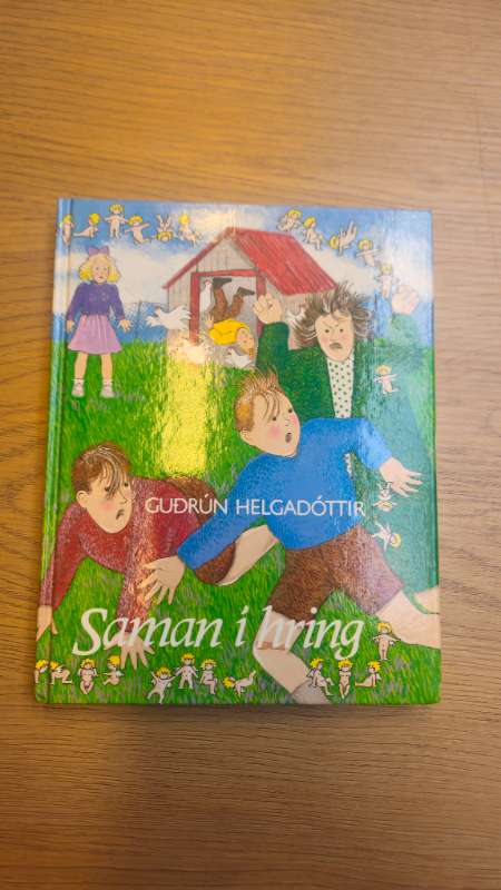Saman í hring bók
