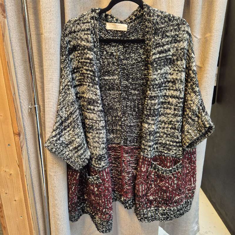 ZARA cosy peysa