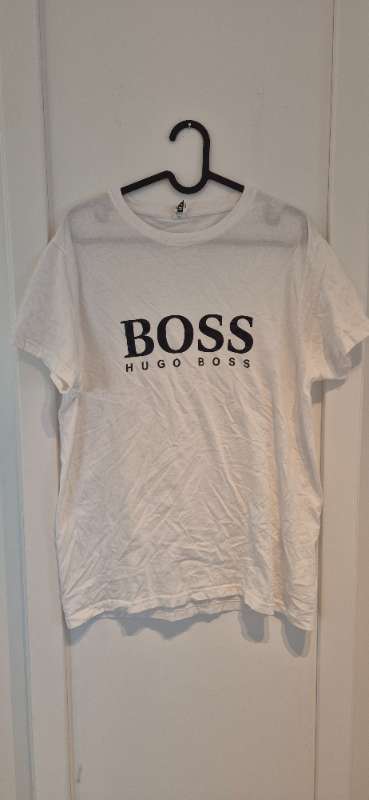 Hvítur Hugo Boss bolur