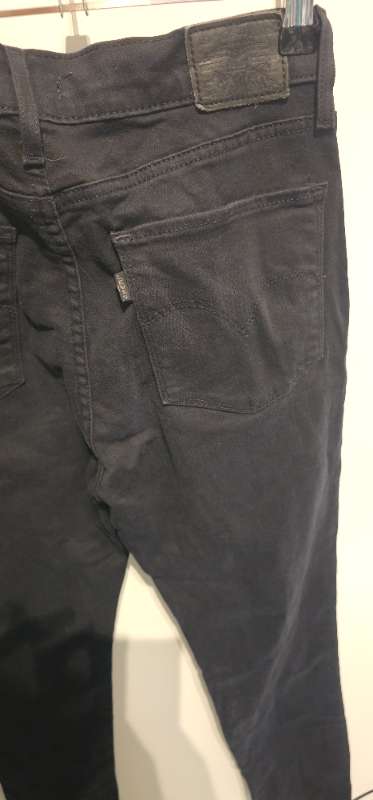 Levis