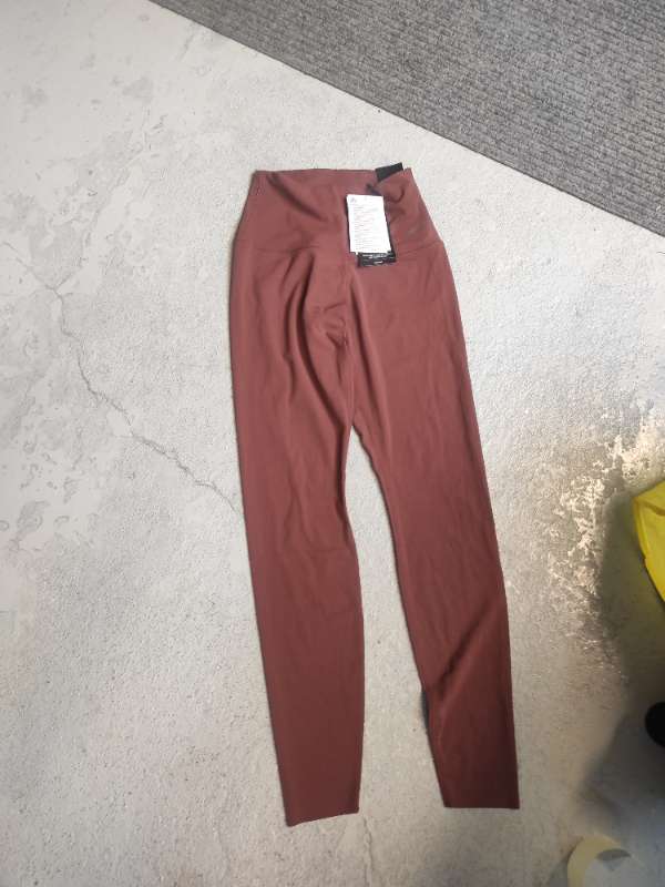 Nike ipr. Buxur s brún nýt