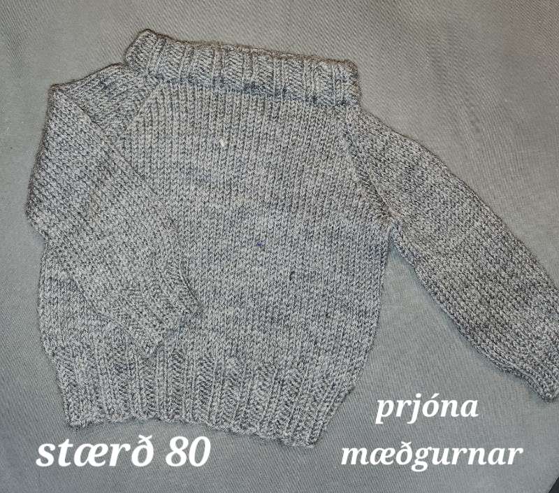 Grá peysa