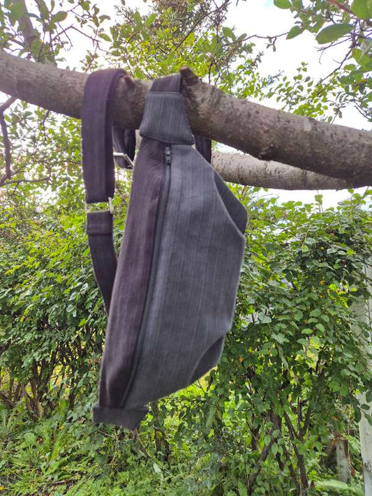 Crossbody taska svört/grá