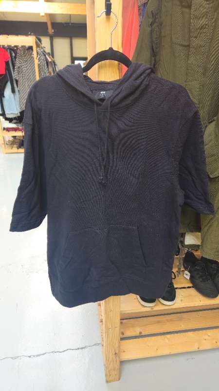 Stutterma hettupeysa