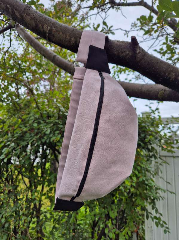 Crossbody taska bleik