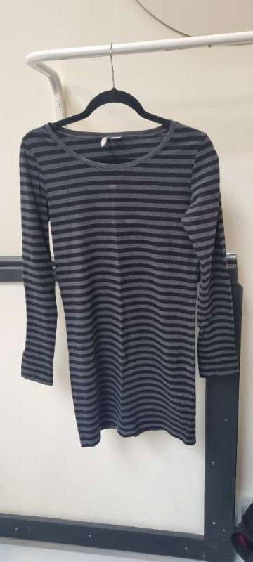 Svartur/grár bólur á síðu