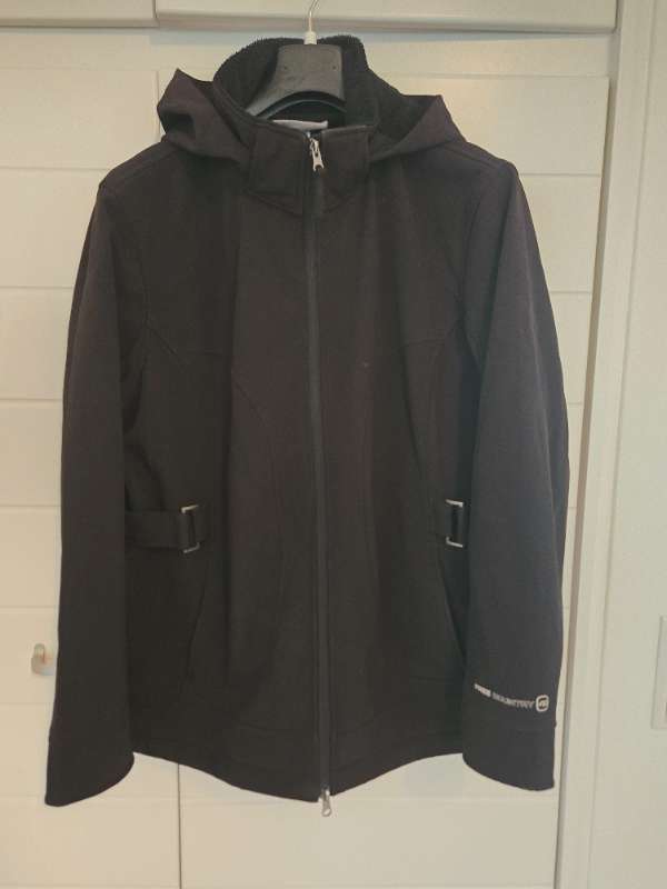 Úlpujakki með hettu