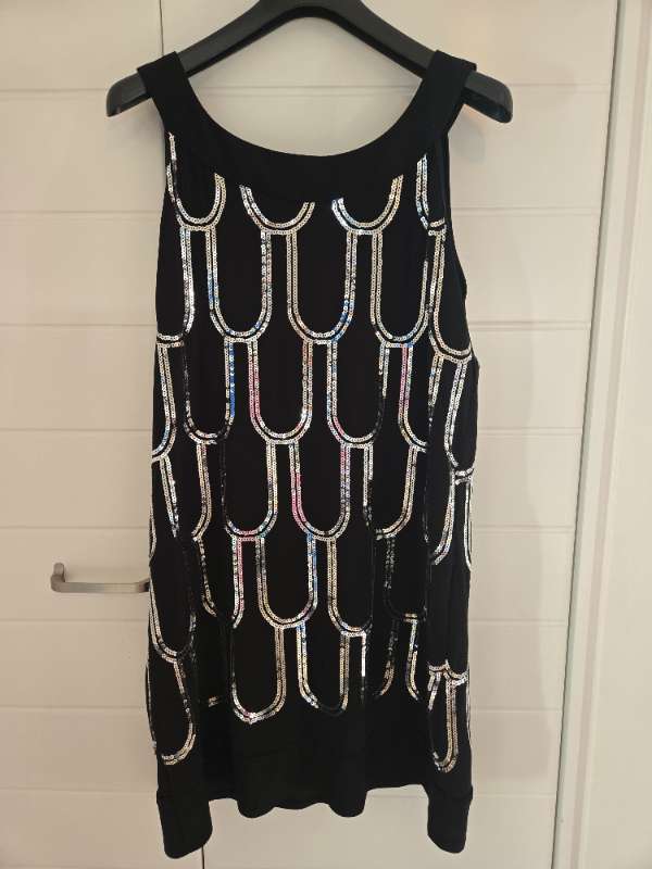 Svartur glimmer kjóll