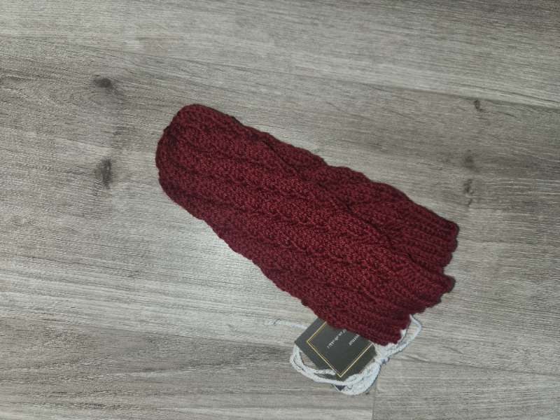 Vínrauðir sokkar