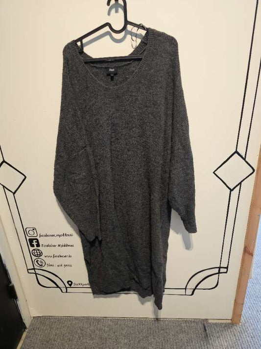 Zizzi peysa st XL