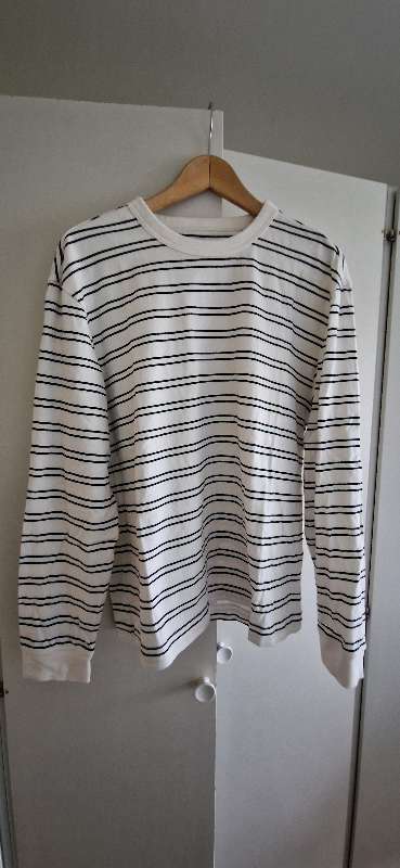 MODE OF ONE Röndótt Peysa