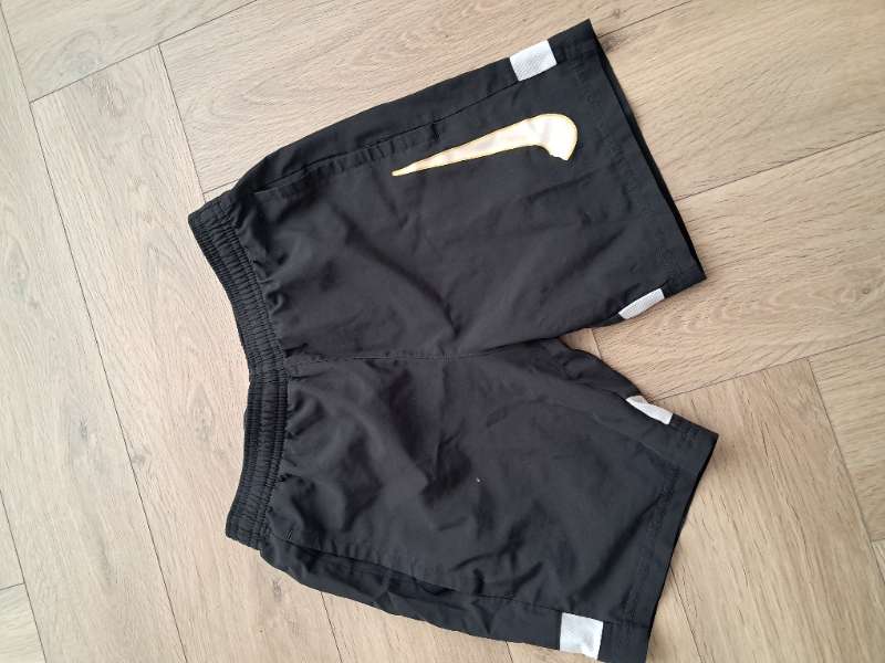 Nike stuttbuxur