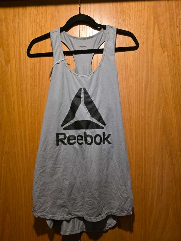 Grár reebok hlýrab