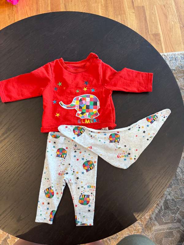 Elmo sett, peysa buxur og smekkur