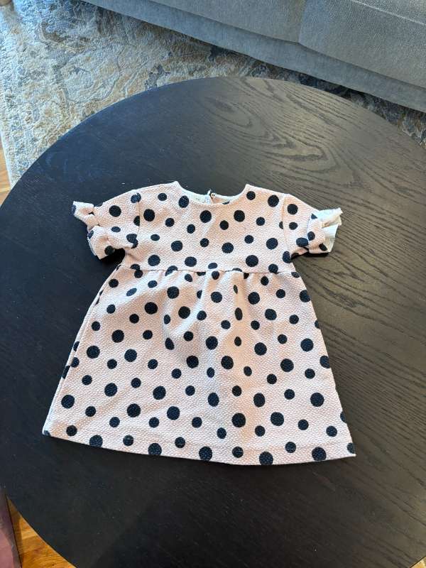 zara doppóttur kjóll