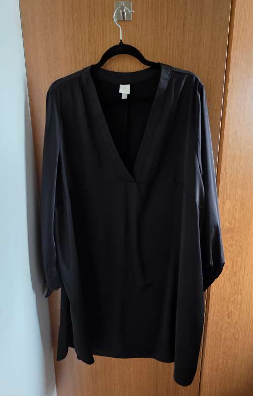 H&M svartur kjóll - NÝR
