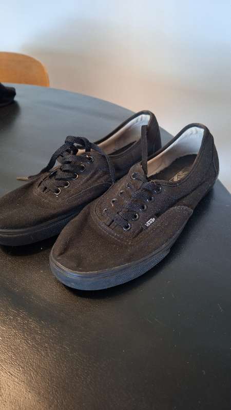 Vans svartir skór