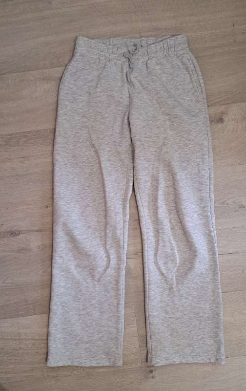 Gina Tricot joggingbuxur