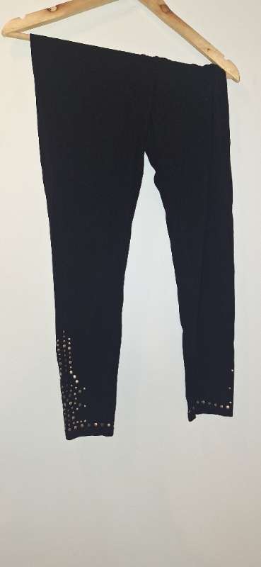 Svartar leggings steinar