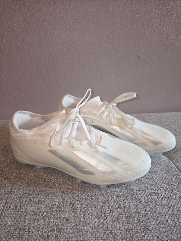 Adidas takkaskór