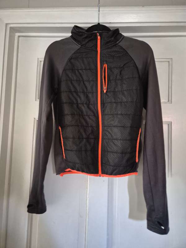 H&M jakki með primaloft að framan